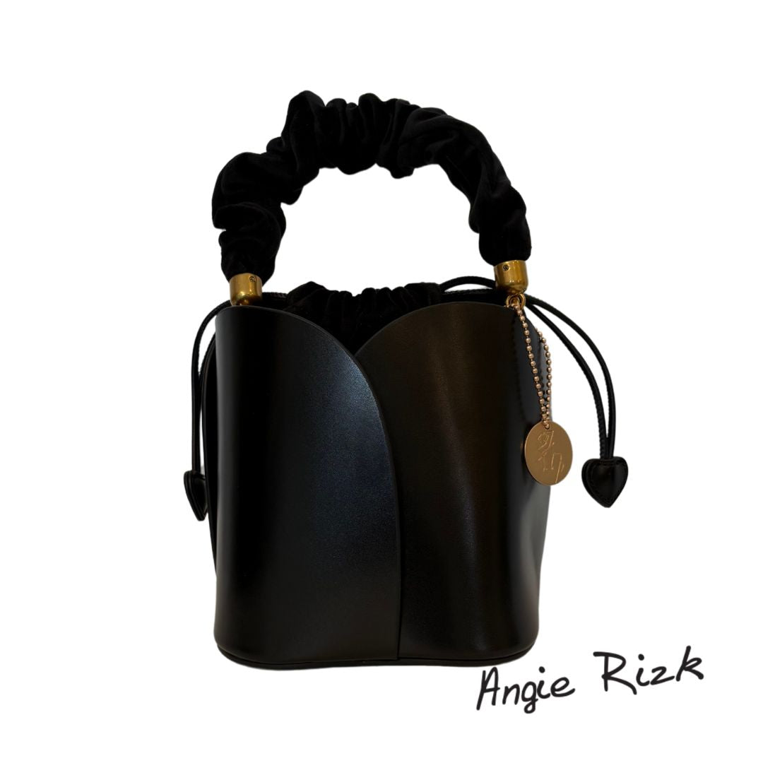 Lunaria – Glossed Leather Bucket Bag
