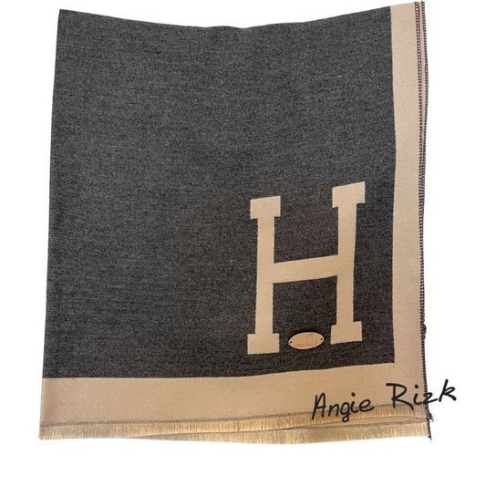 Horizon – Cashmere Scarf with Bold H Design